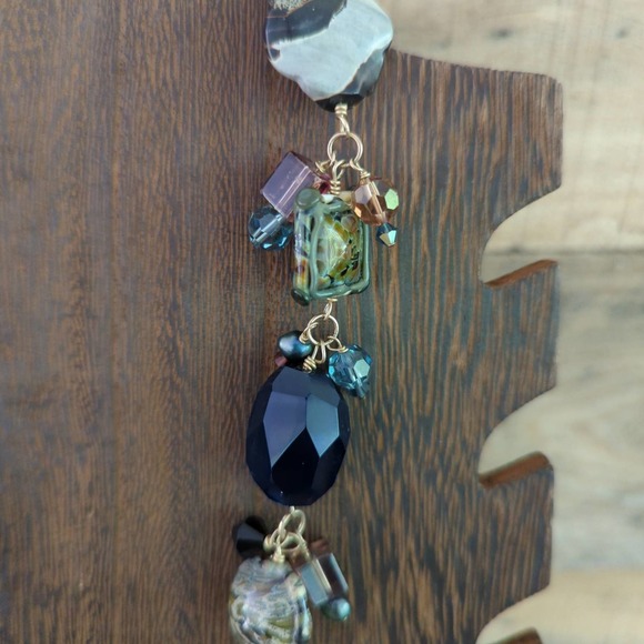 Natural Elements / Earth Elements Choker Necklace - Picture 7 of 10